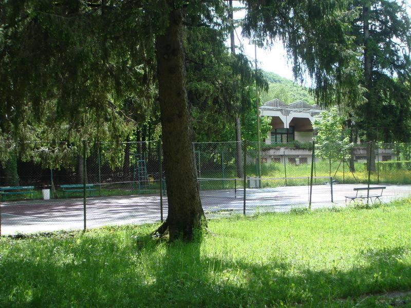 Hotel Grand Cetinje Kültér fotó
