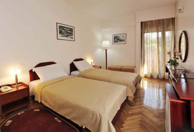 Hotel Grand Cetinje Kültér fotó